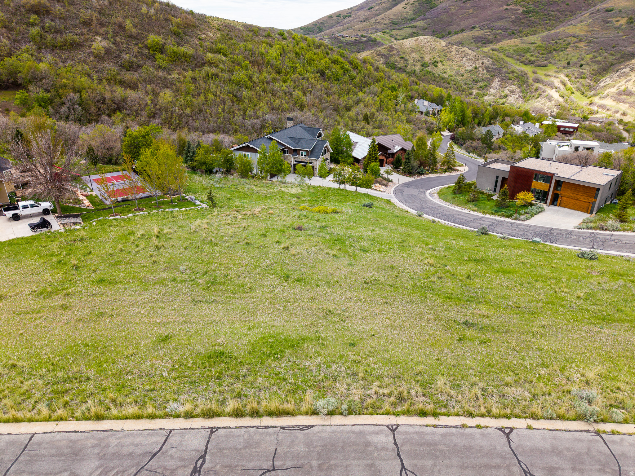326 S MARYFIELD DR, Salt Lake City, UT 84108 — photo 1