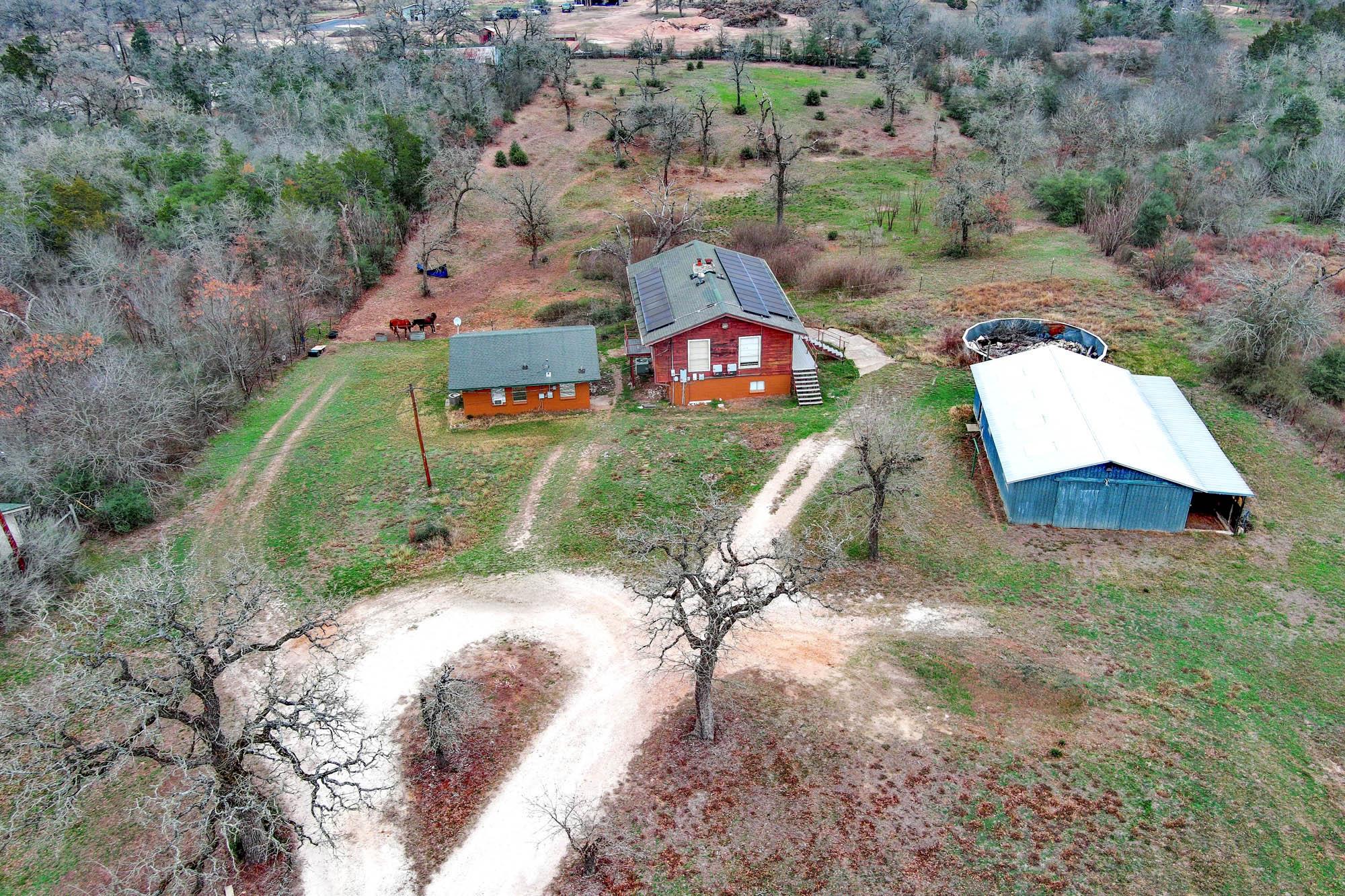 537 Leisure, Cedar Creek, TX 78612 — photo 1