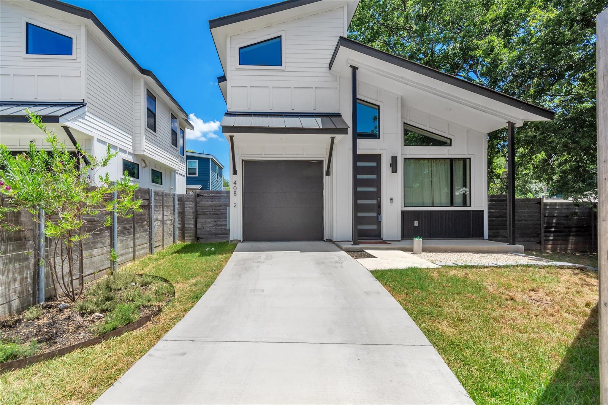 408 Odell, Austin, TX 78752 — photo 1