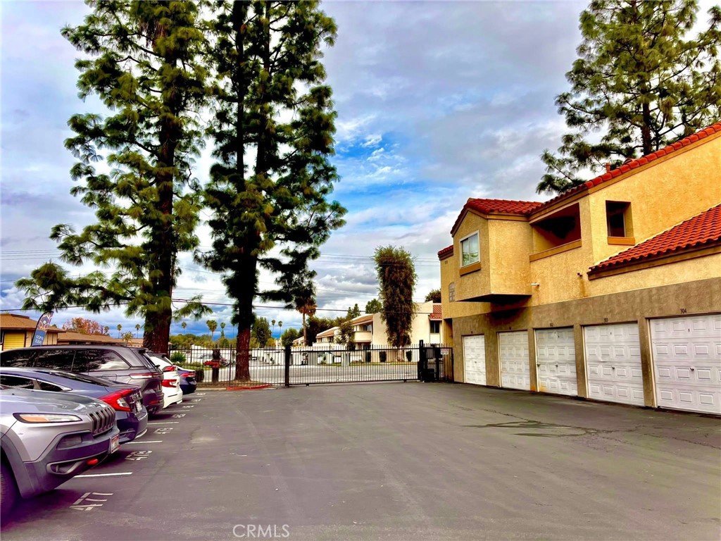 1110 W Blaine Street 102, Riverside, CA 92507 — photo 1