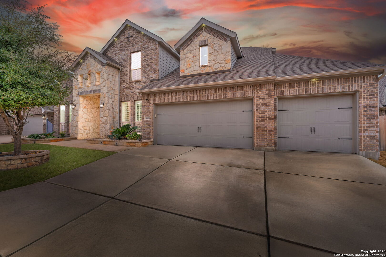 8823 HIDEOUT BND, San Antonio, TX 78254 — photo 1