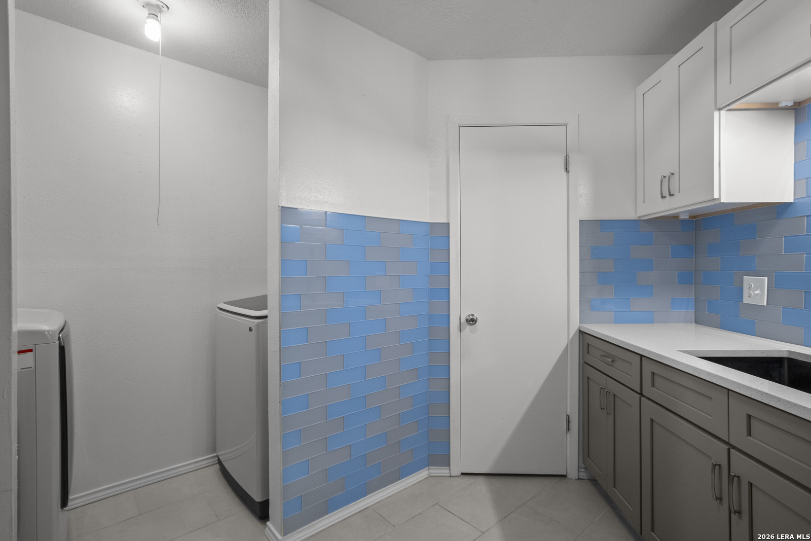 2605 Corian Glen, ,  78219 — photo 1