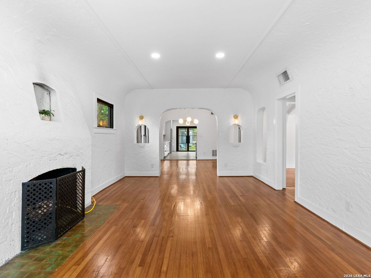 213 Donaldson Avenue, , 78201 — photo 1