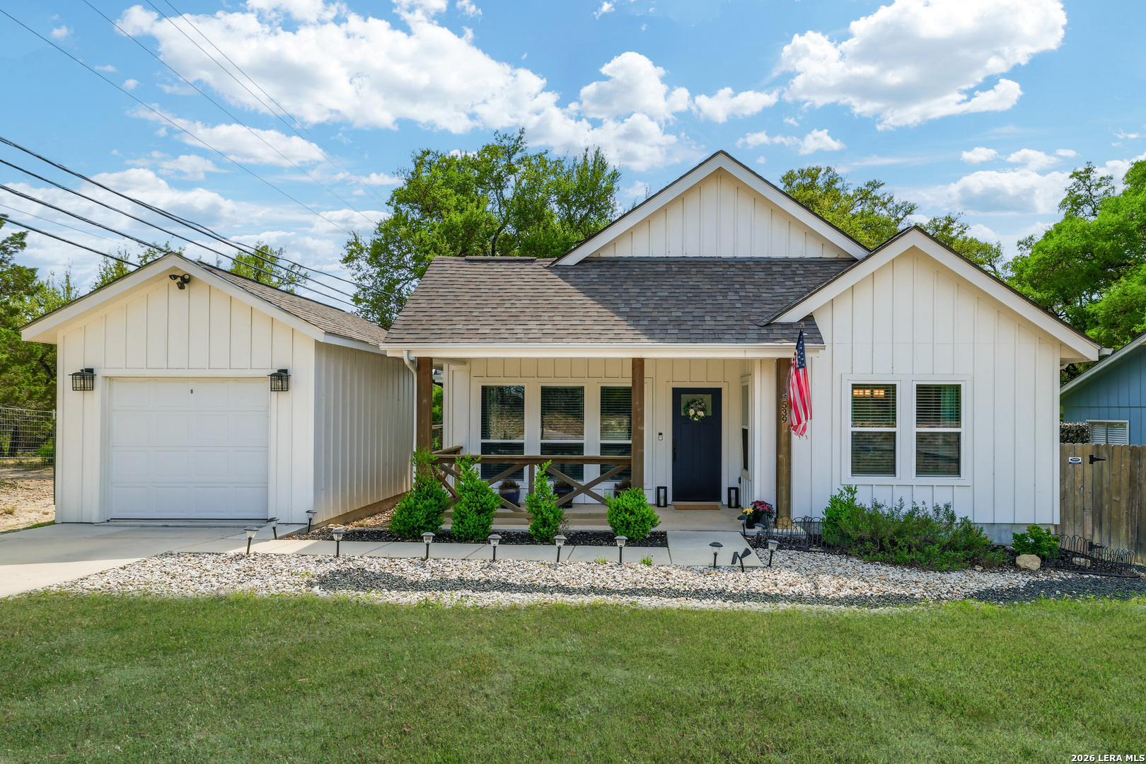 539 Scenic Drive, ,  78133 — photo 1