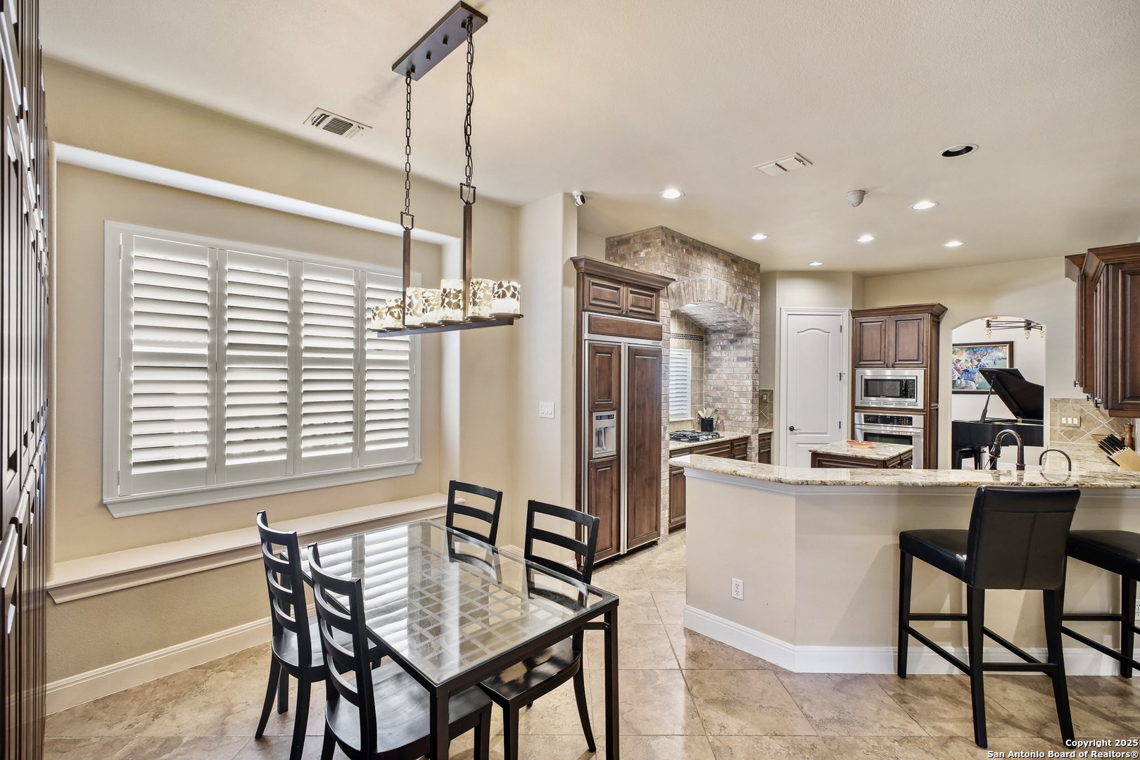 4 Grantham, , 78257 — photo 1