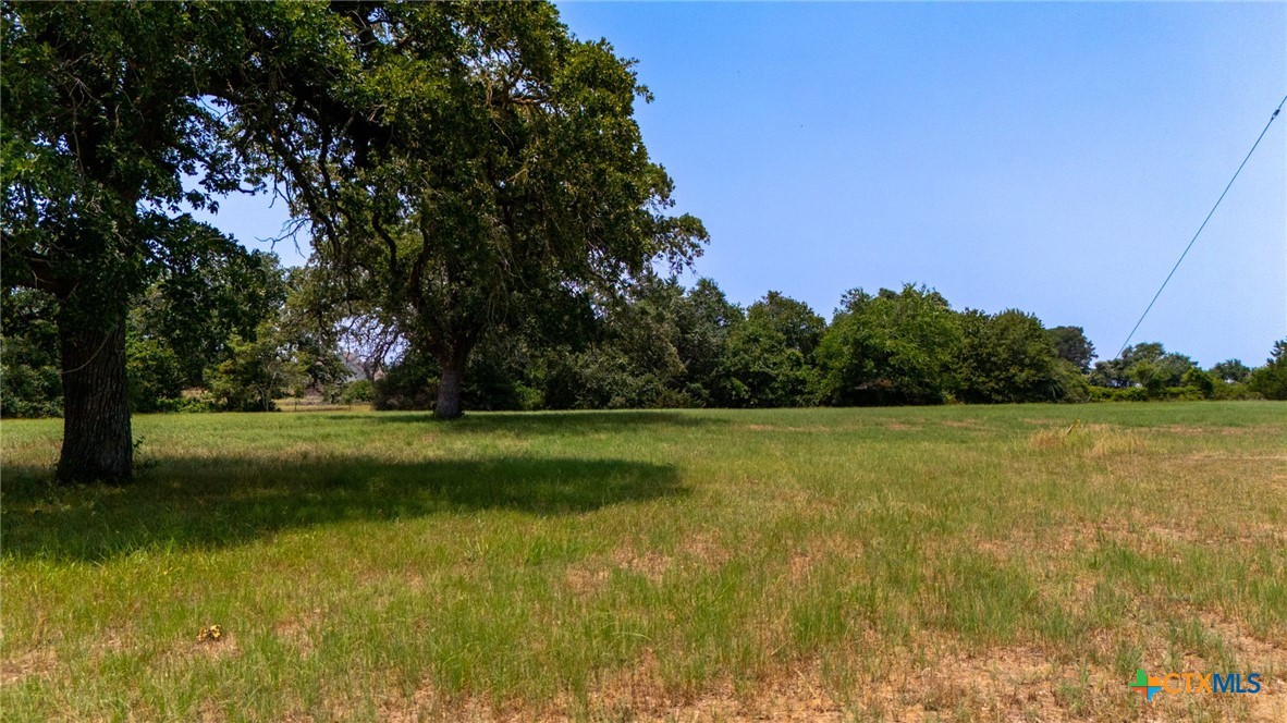000 Cattlemens Row, Lockhart, TX 78644 — photo 1