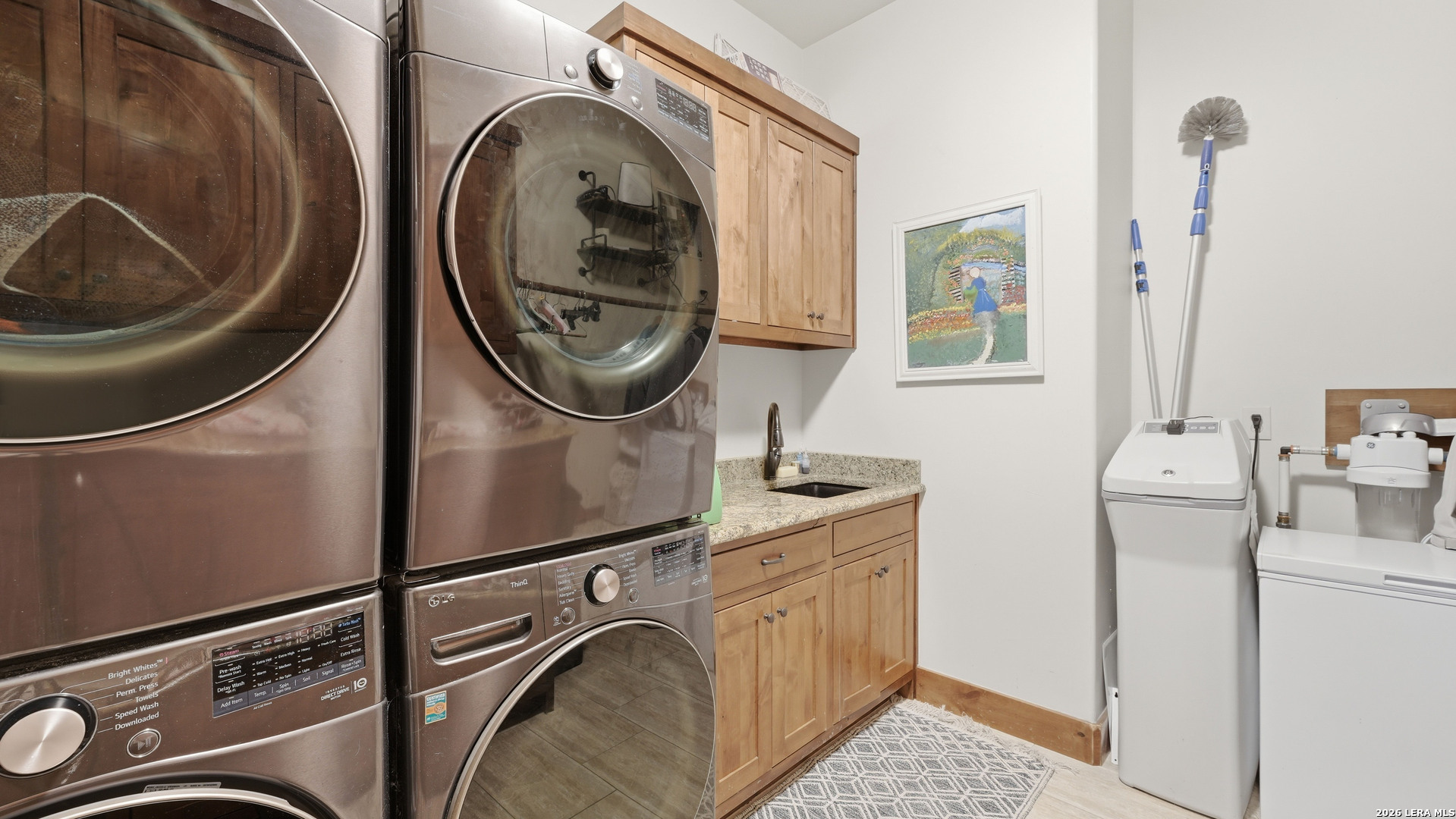 308 Paseo Del Rio, ,  78155 — photo 1