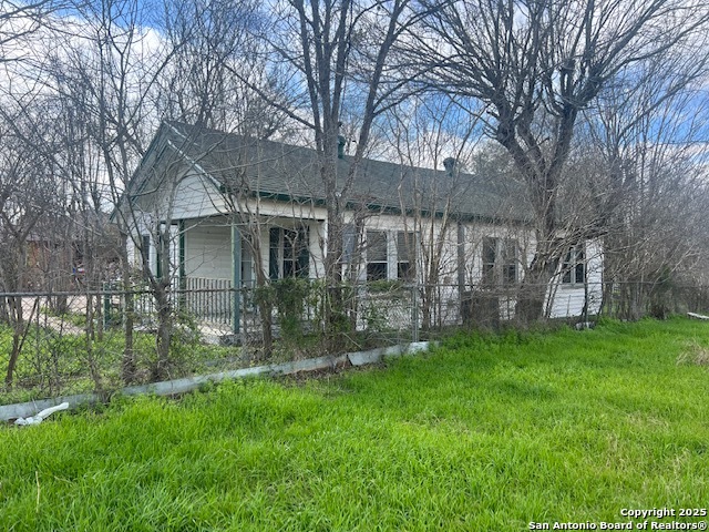 1117 Standish, ,  78114 — photo 1