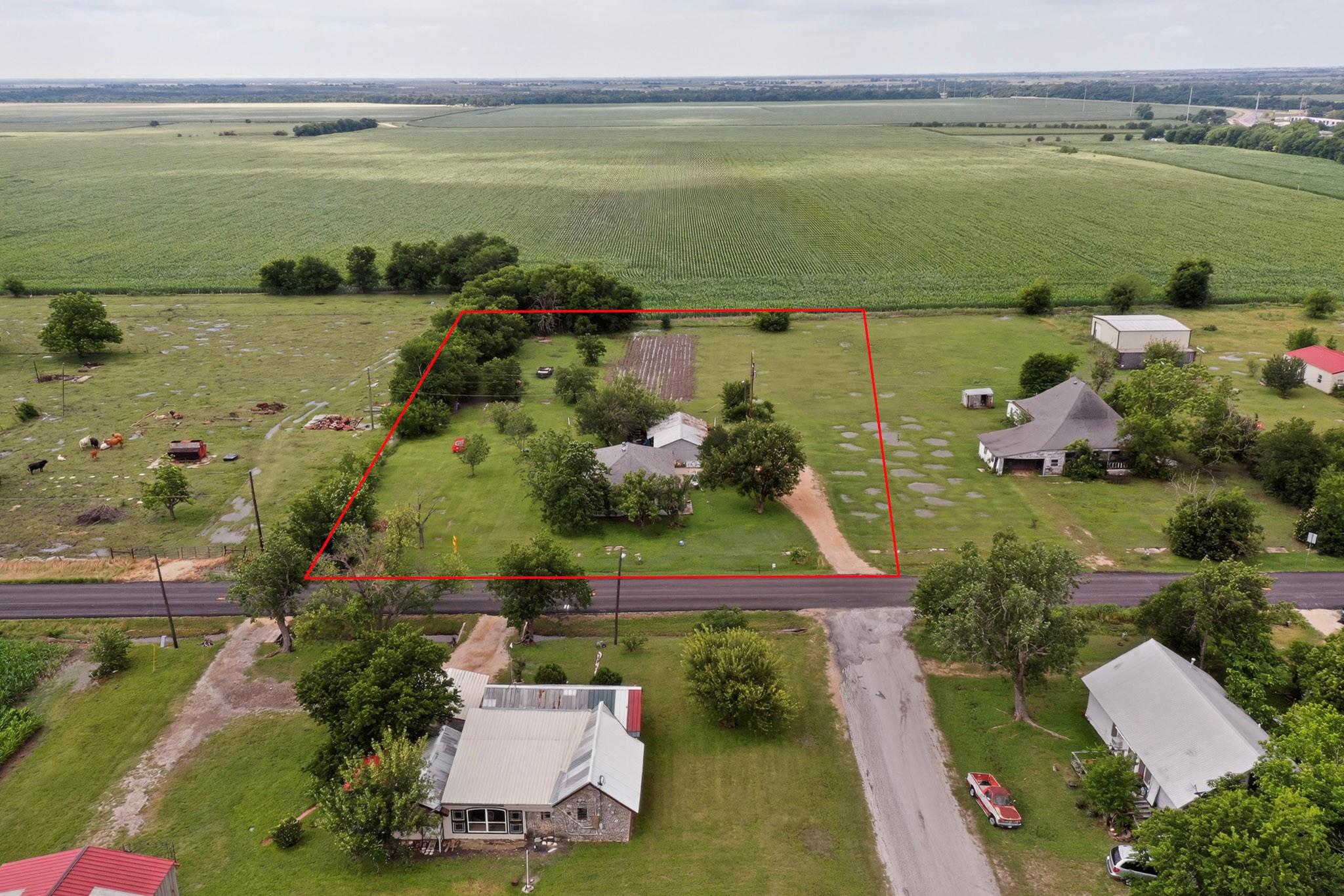 711 Clark, Bartlett, TX 76511 — photo 1