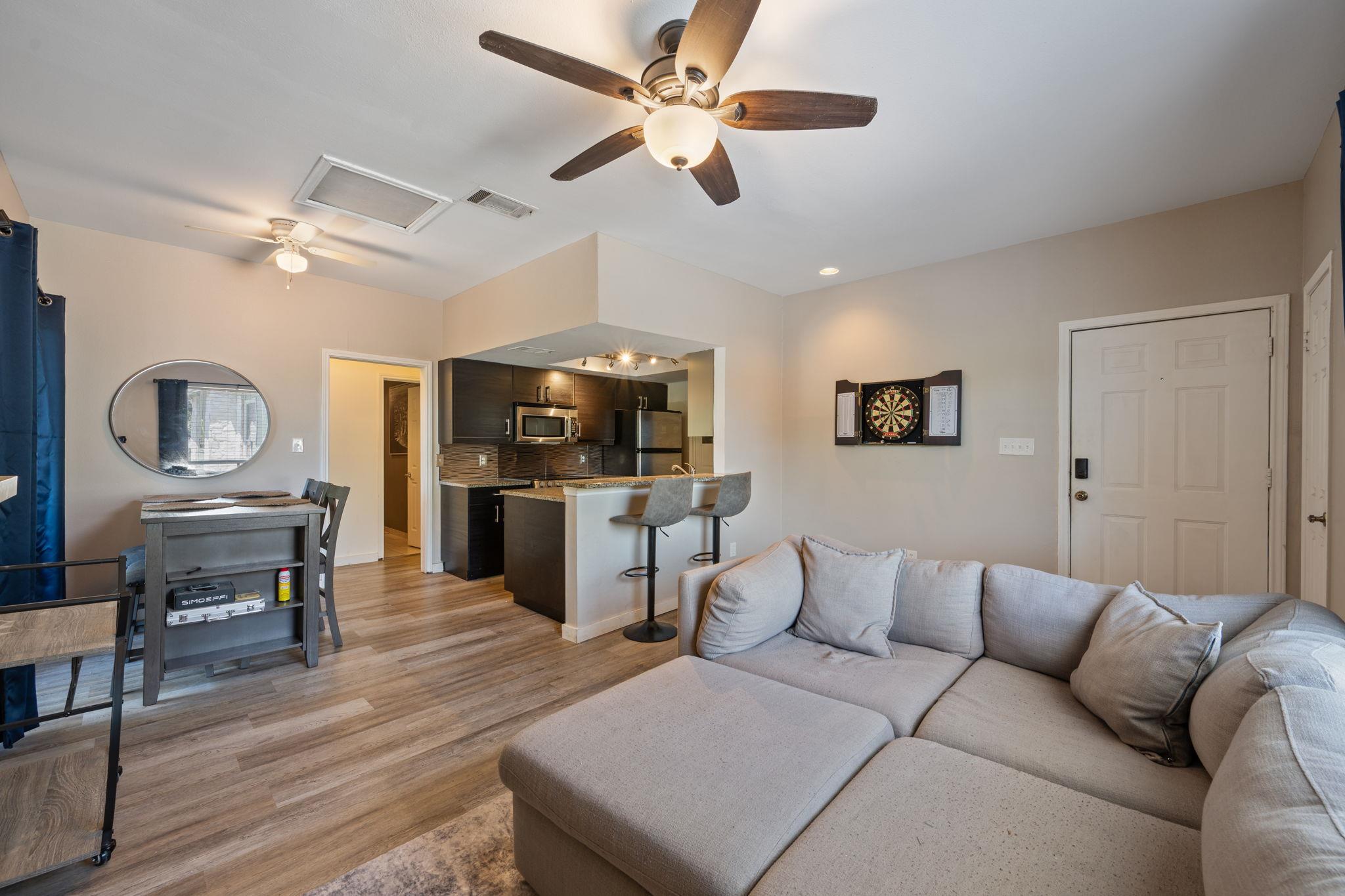 506 San Antonio, San Marcos, TX 78666 — photo 1
