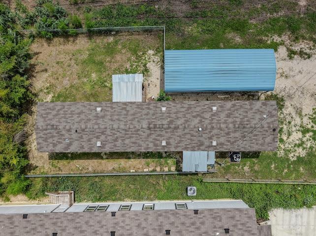119 Royal, Taylor, TX 76574 — photo 1