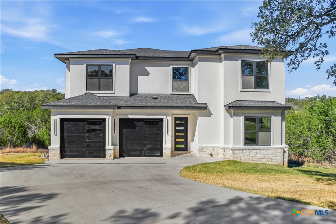 106 Broken Bow, Horseshoe Bay, TX 78657 — photo 1