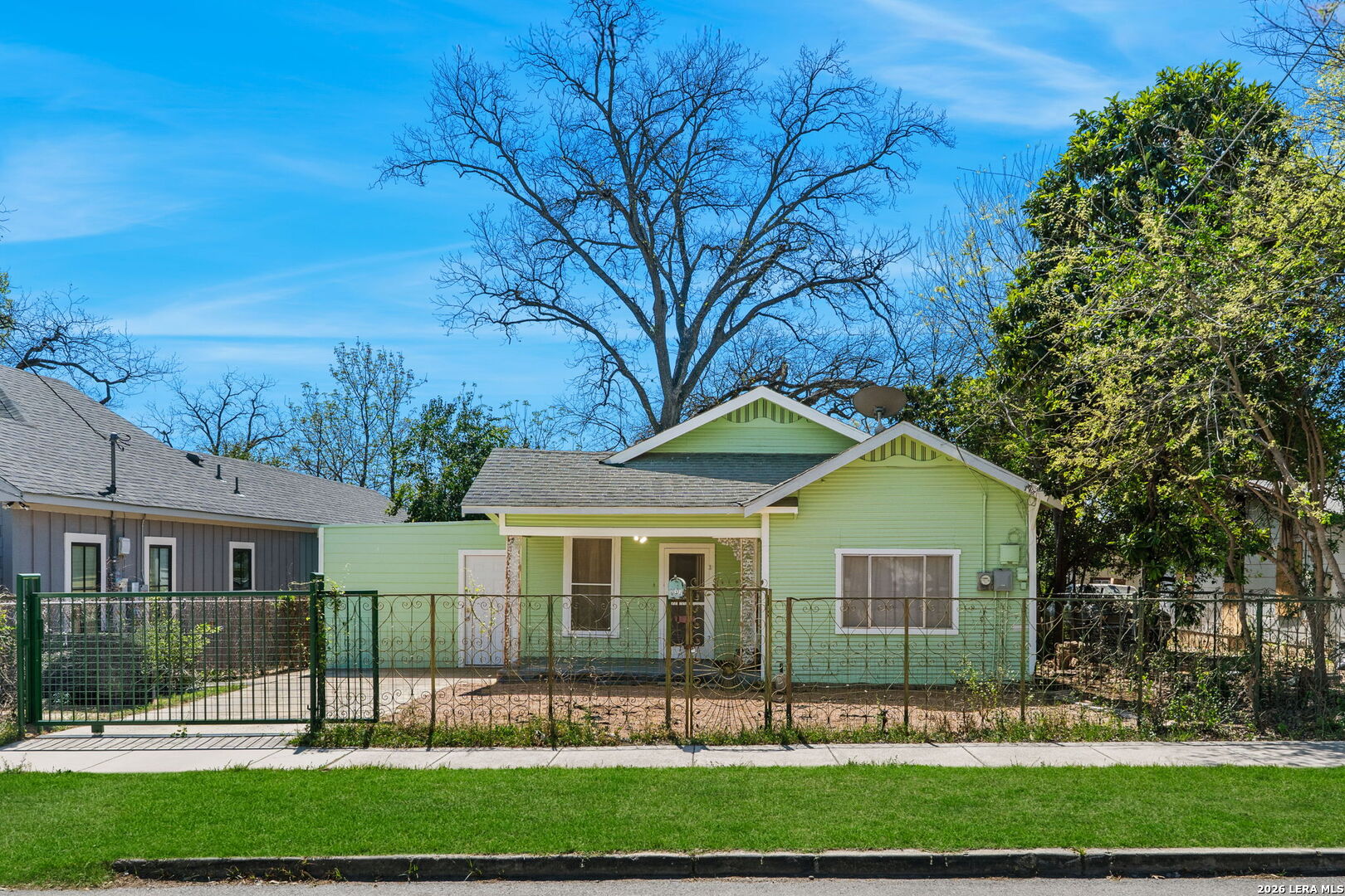 612 Mistletoe Ave, , 78212 — photo 1