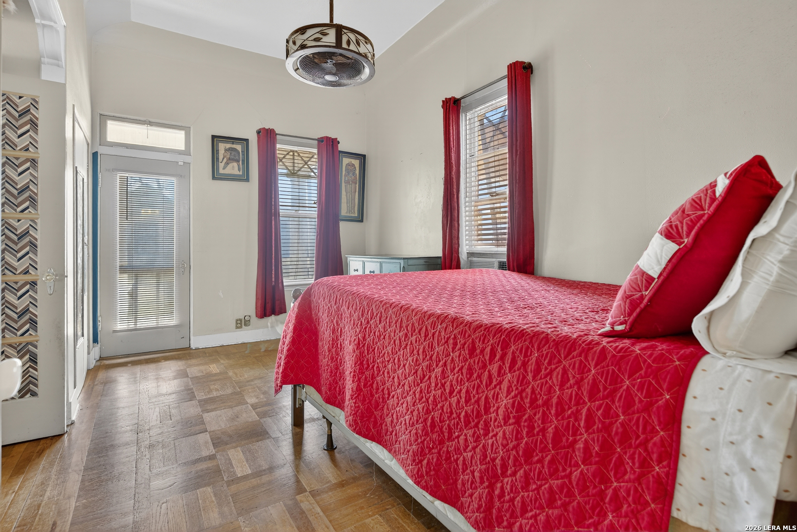 215 Sweet, ,  78204 — photo 1