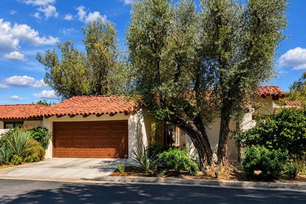 49452 Avila Drive, La Quinta, CA 92253 — photo 1