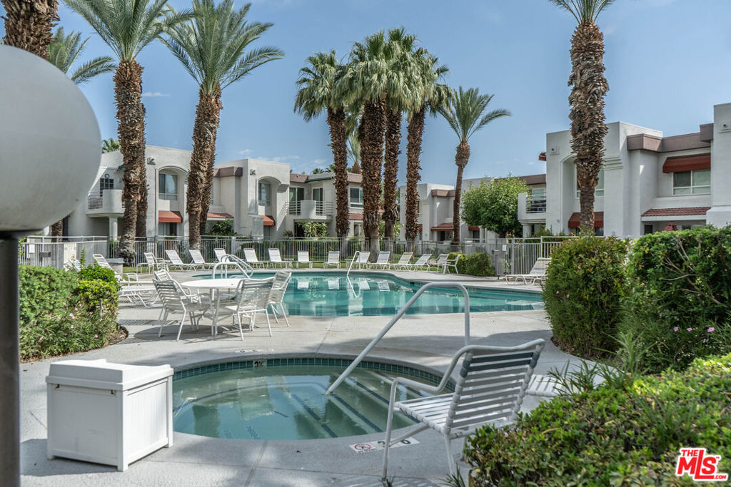 401 S El Cielo Road 11, Palm Springs, CA 92262 — photo 1