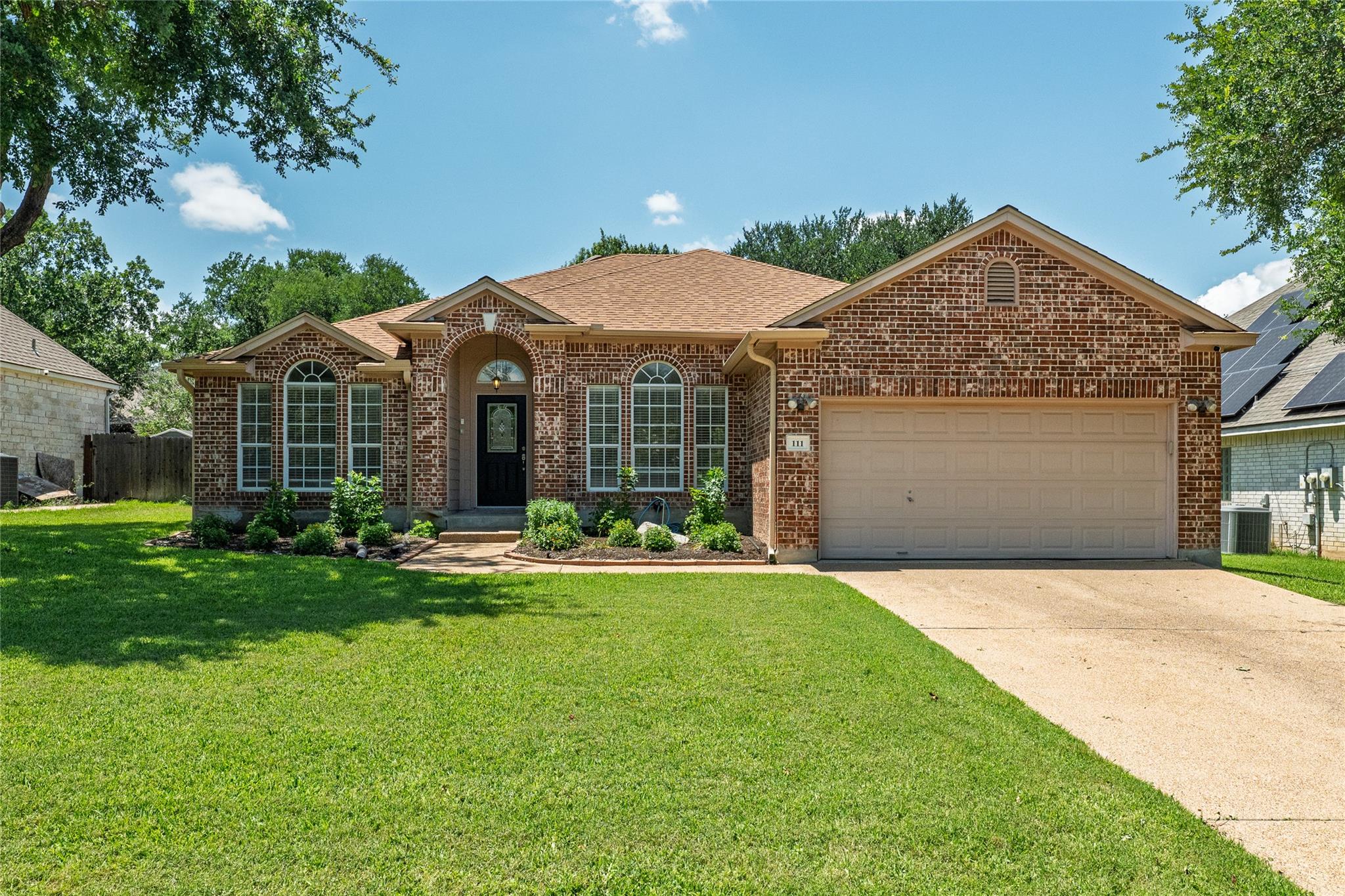 111 Arrowhead, Georgetown, TX 78628 — photo 1