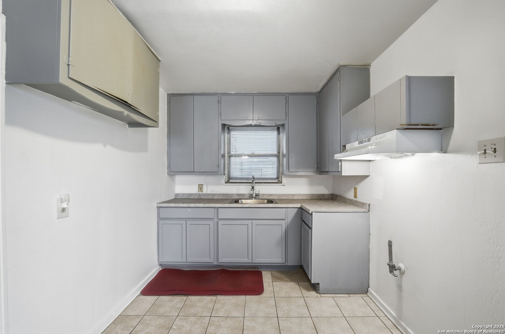 107 Northgate, ,  78218 — photo 1
