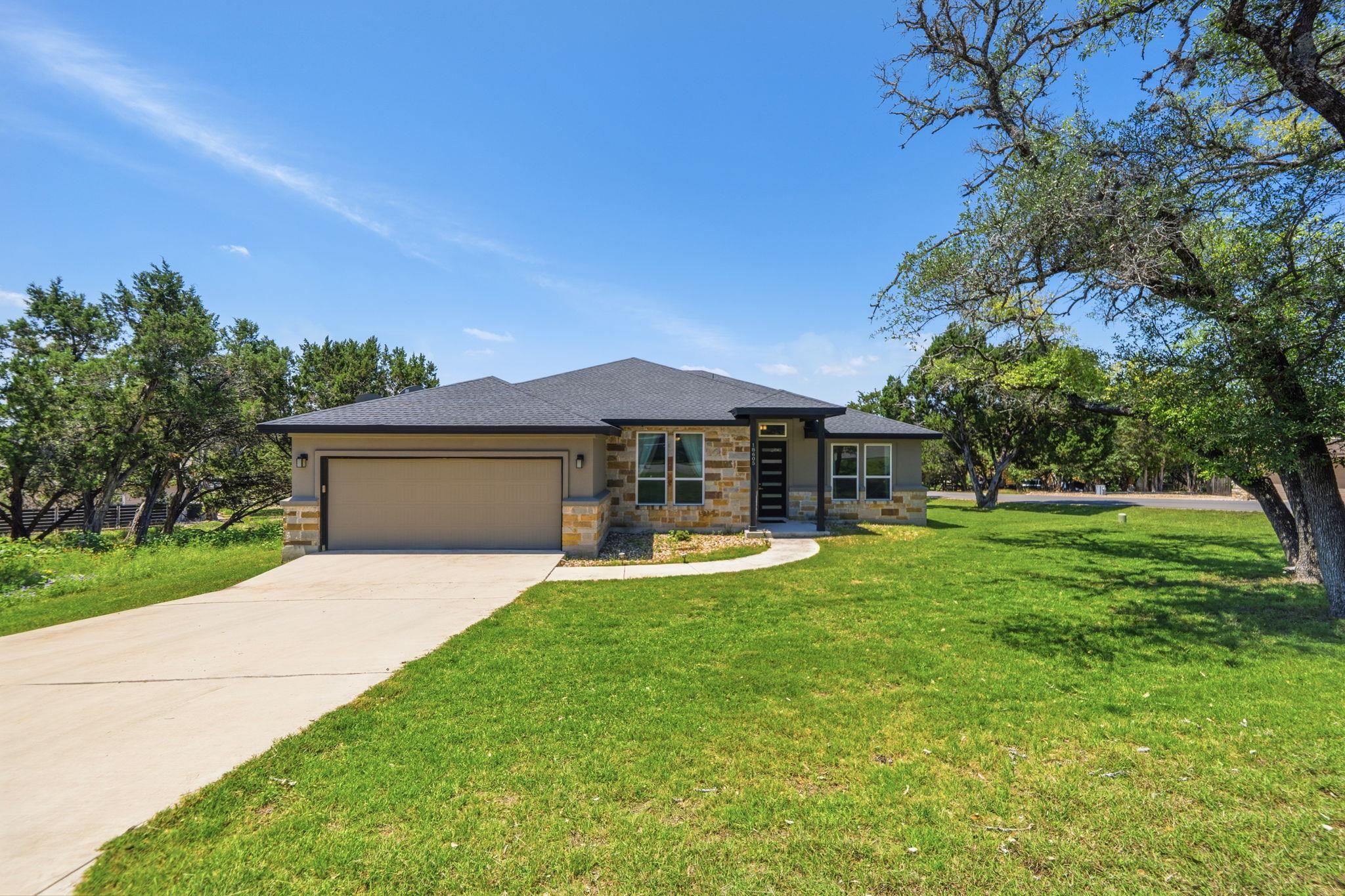 18605 Masters, Point Venture, TX 78645 — photo 1