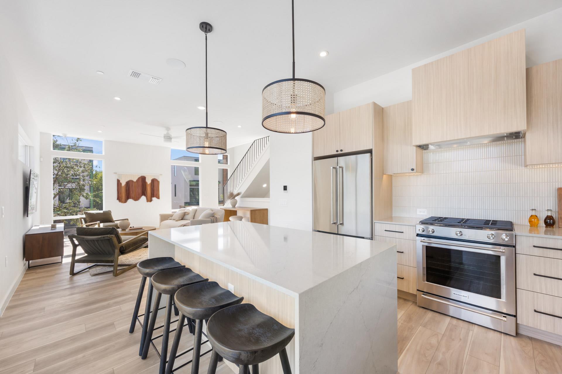10821 Desert, Austin, TX 78758 — photo 1