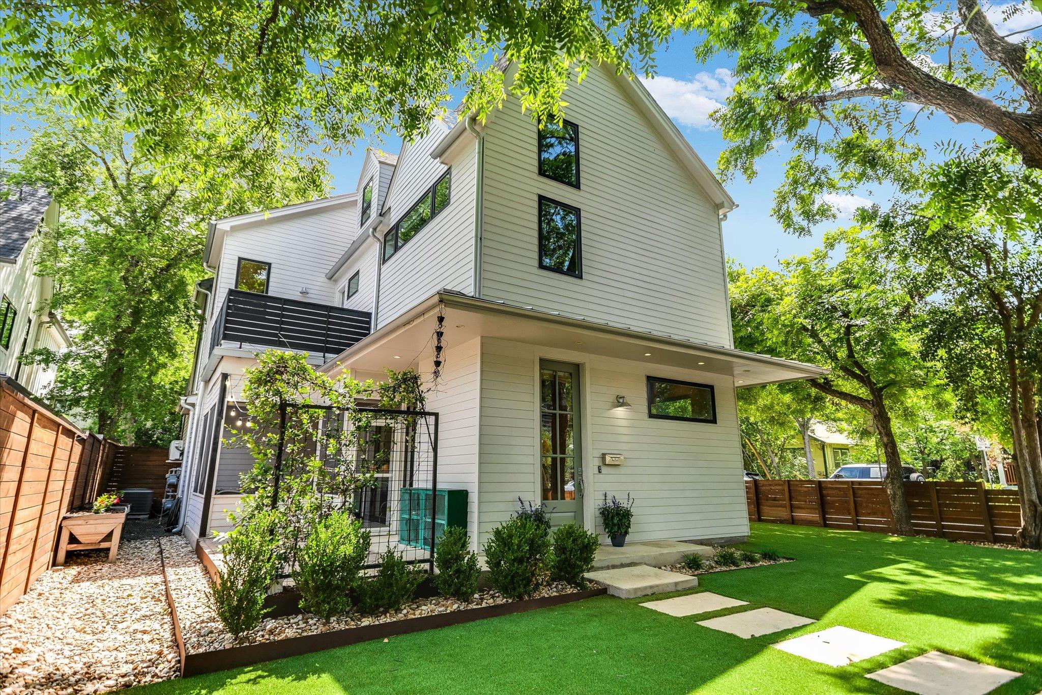 1605 Hether, Austin, TX 78704 — photo 1