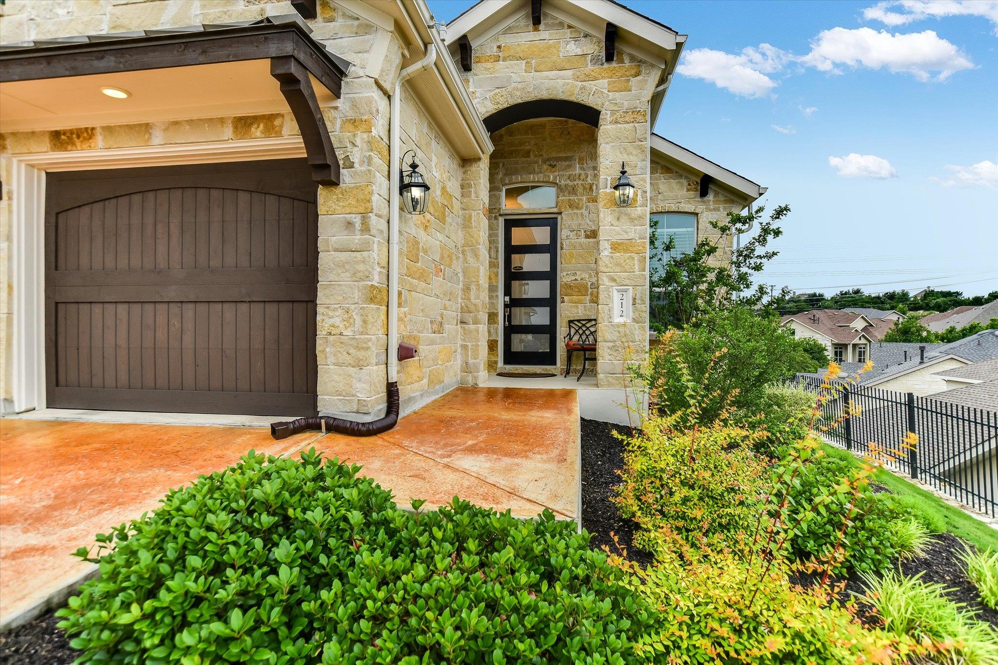 212 Olivia, Austin, TX 78738 — photo 1