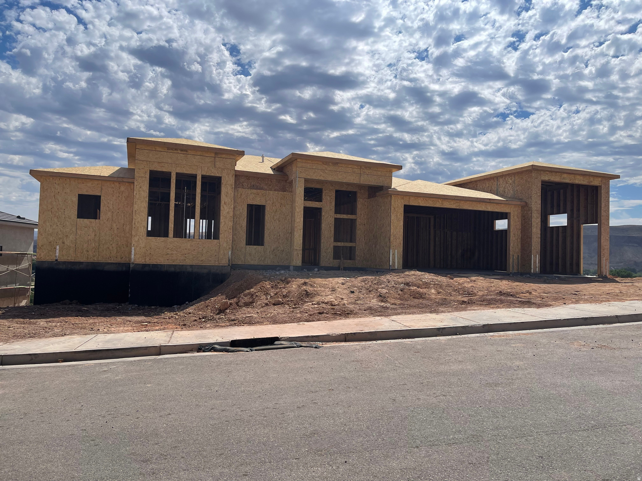 709 S 1360 W, Hurricane, UT 84737 — photo 1