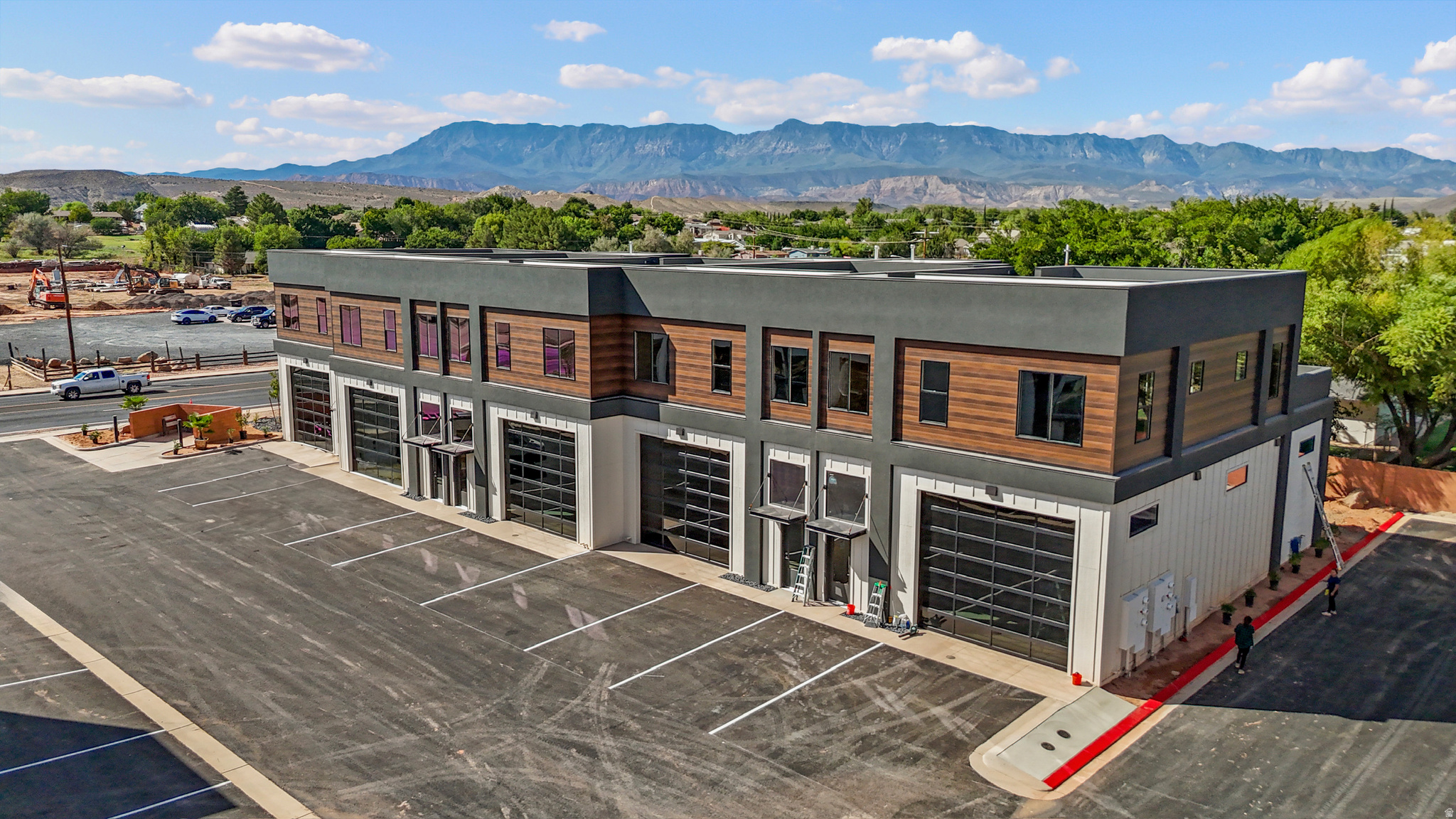 80 W CENTER ST #24, La Verkin, UT 84745 — photo 1