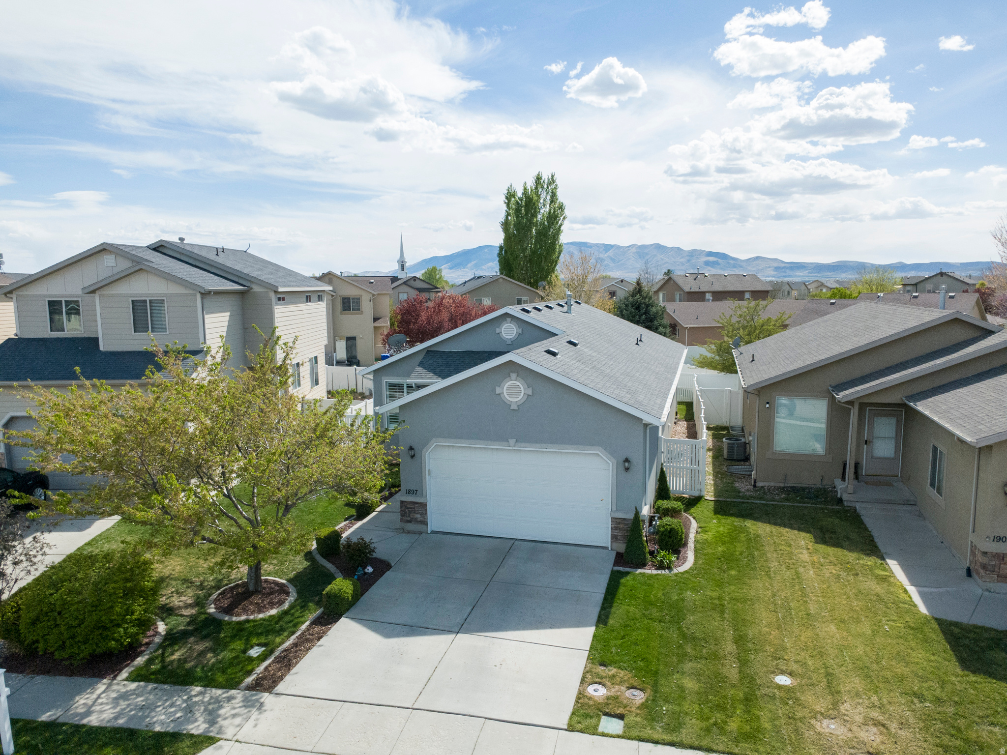 1897 W 2250 N, Lehi, UT 84043 — photo 1