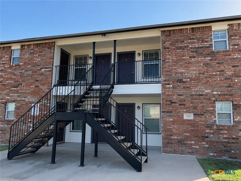 202 W Truman Avenue, Copperas Cove, TX 76522 — photo 1