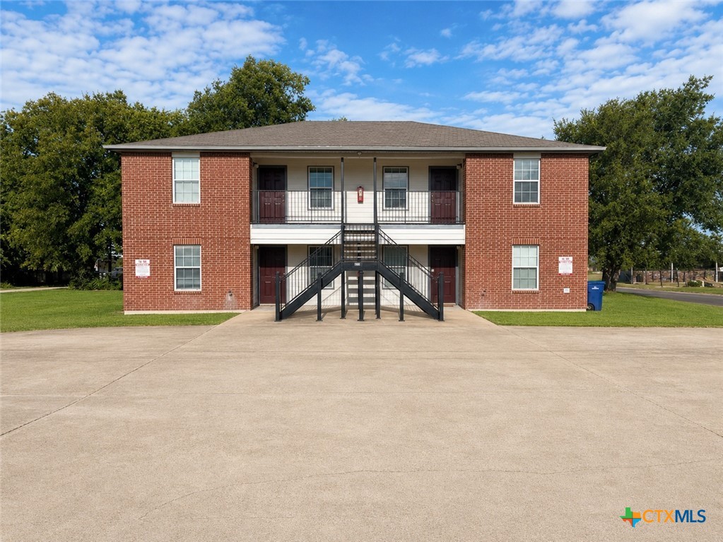 301 W Avenue D, Copperas Cove, TX 76522 — photo 1