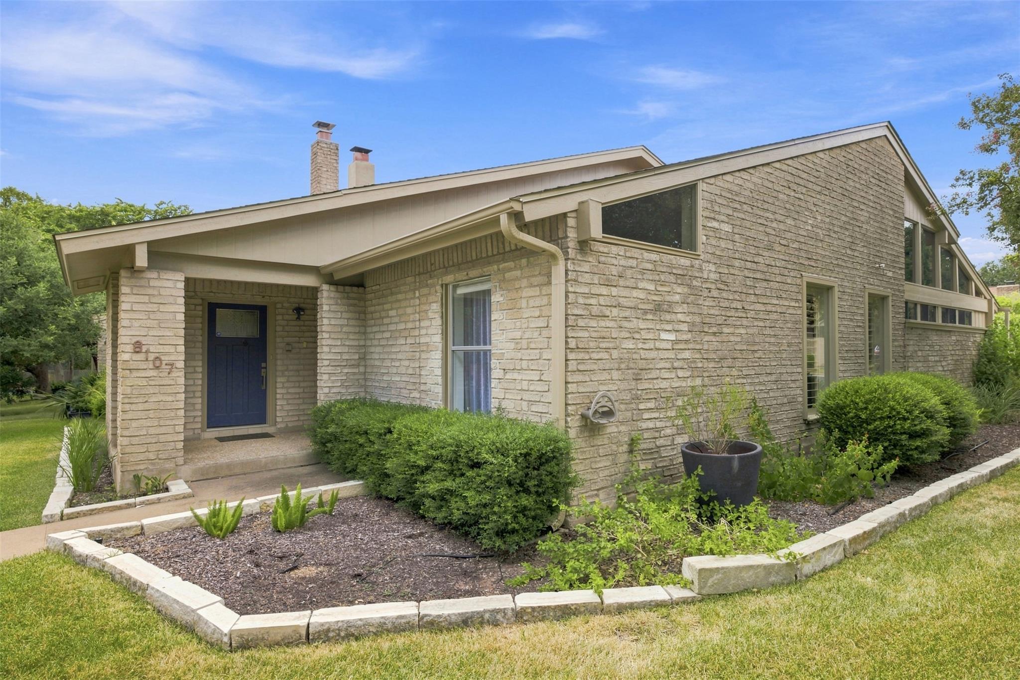 8107  Middle Ct, Austin, TX 78759 — photo 1