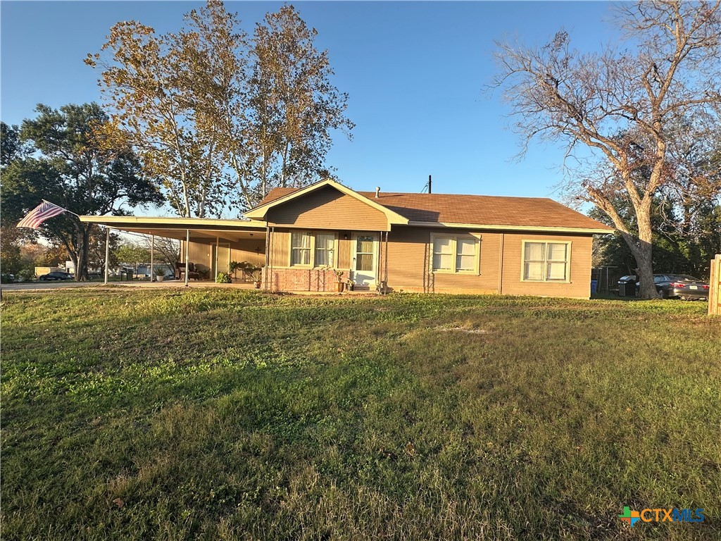 3081 S Stockdale Hwy. Street, Seguin, TX 78155 — photo 1