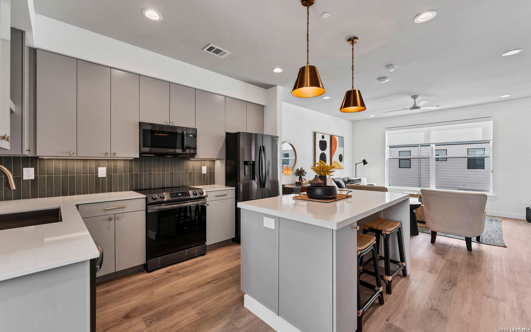 1208 N Academy, New Braunfels, TX 78130 — photo 1