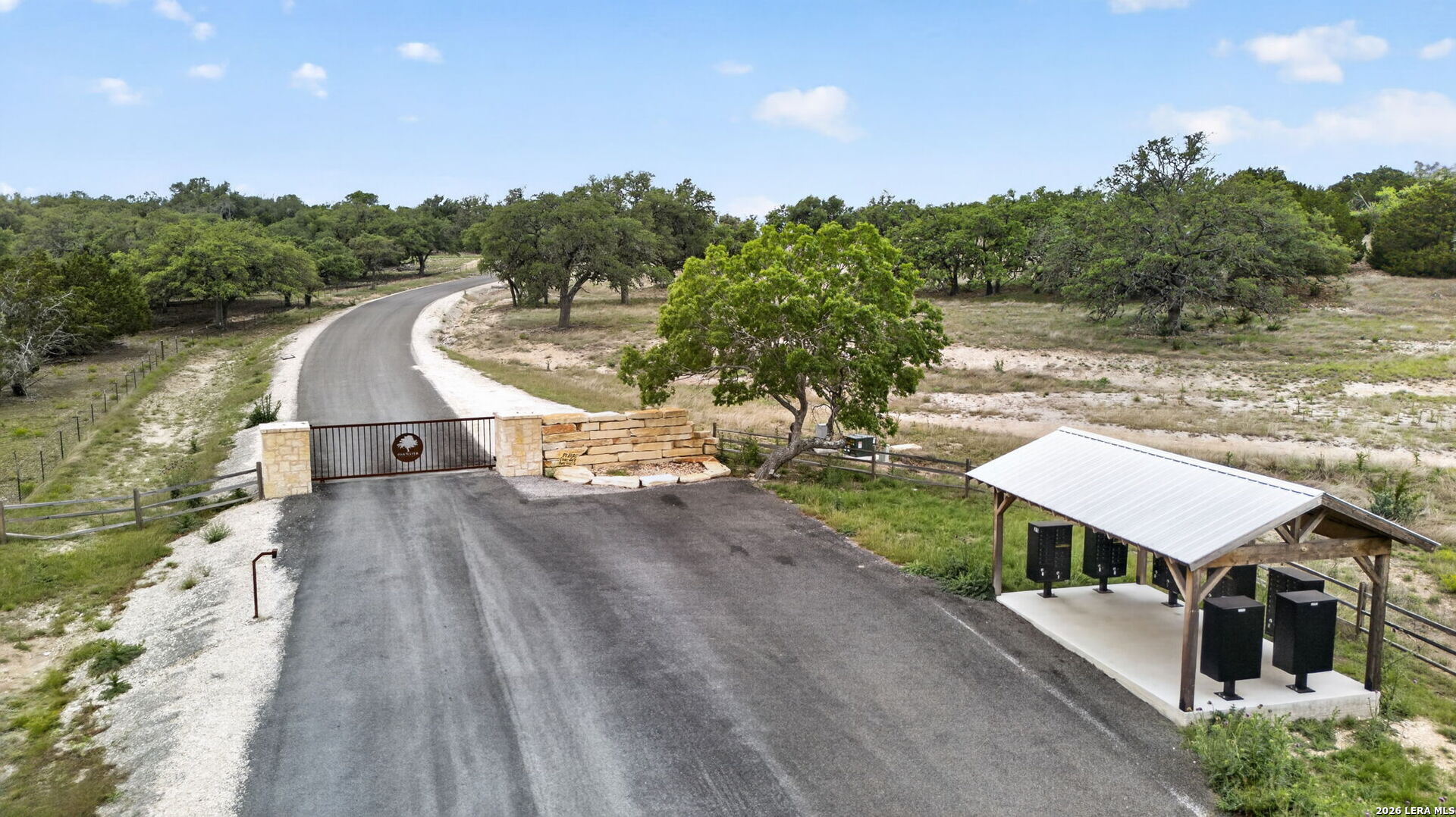 LOT 2 Oakwater, Fredericksburg, TX 78624 — photo 1