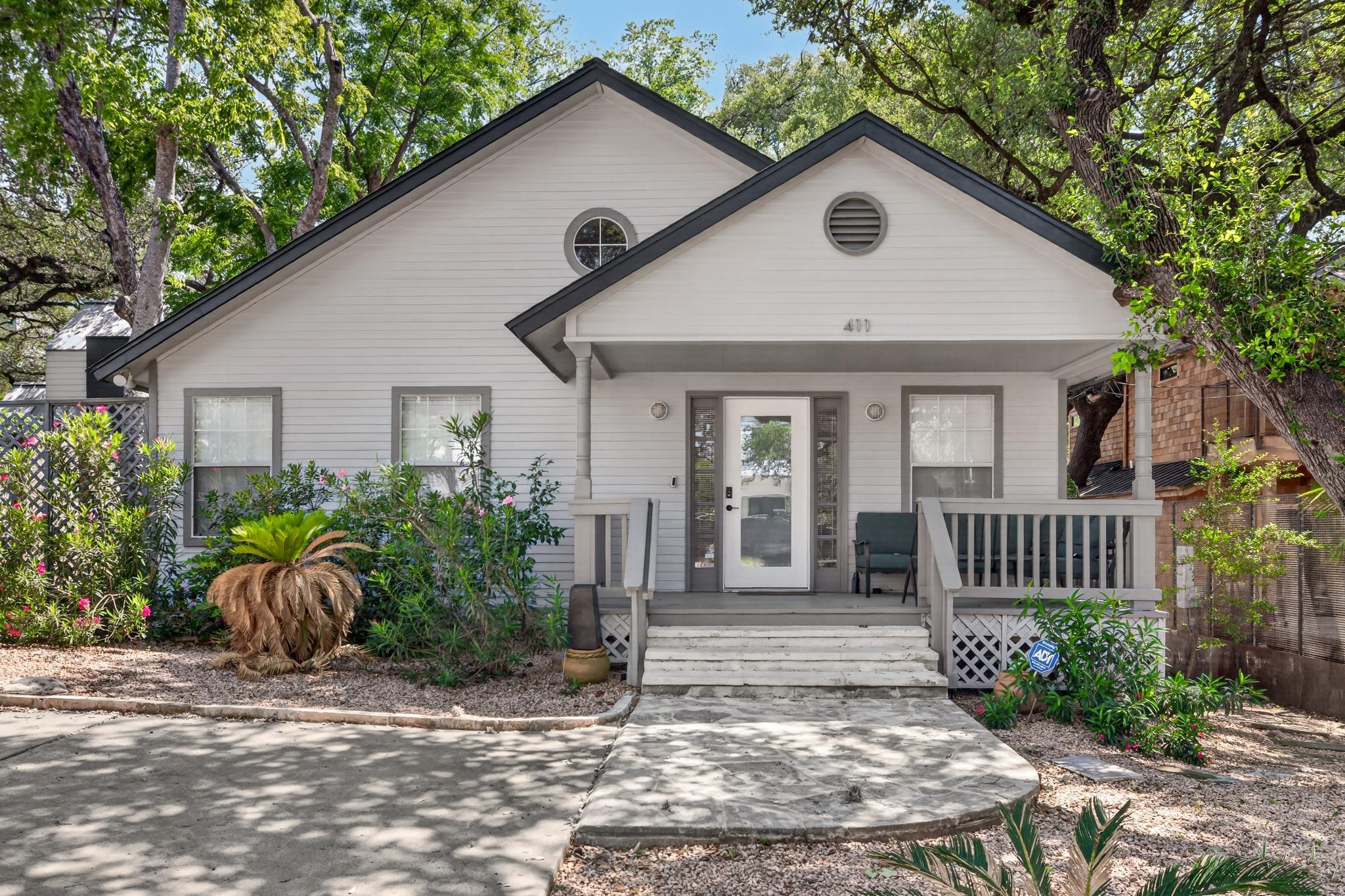 411 W Live Oak St, Austin, TX 78704 — photo 1