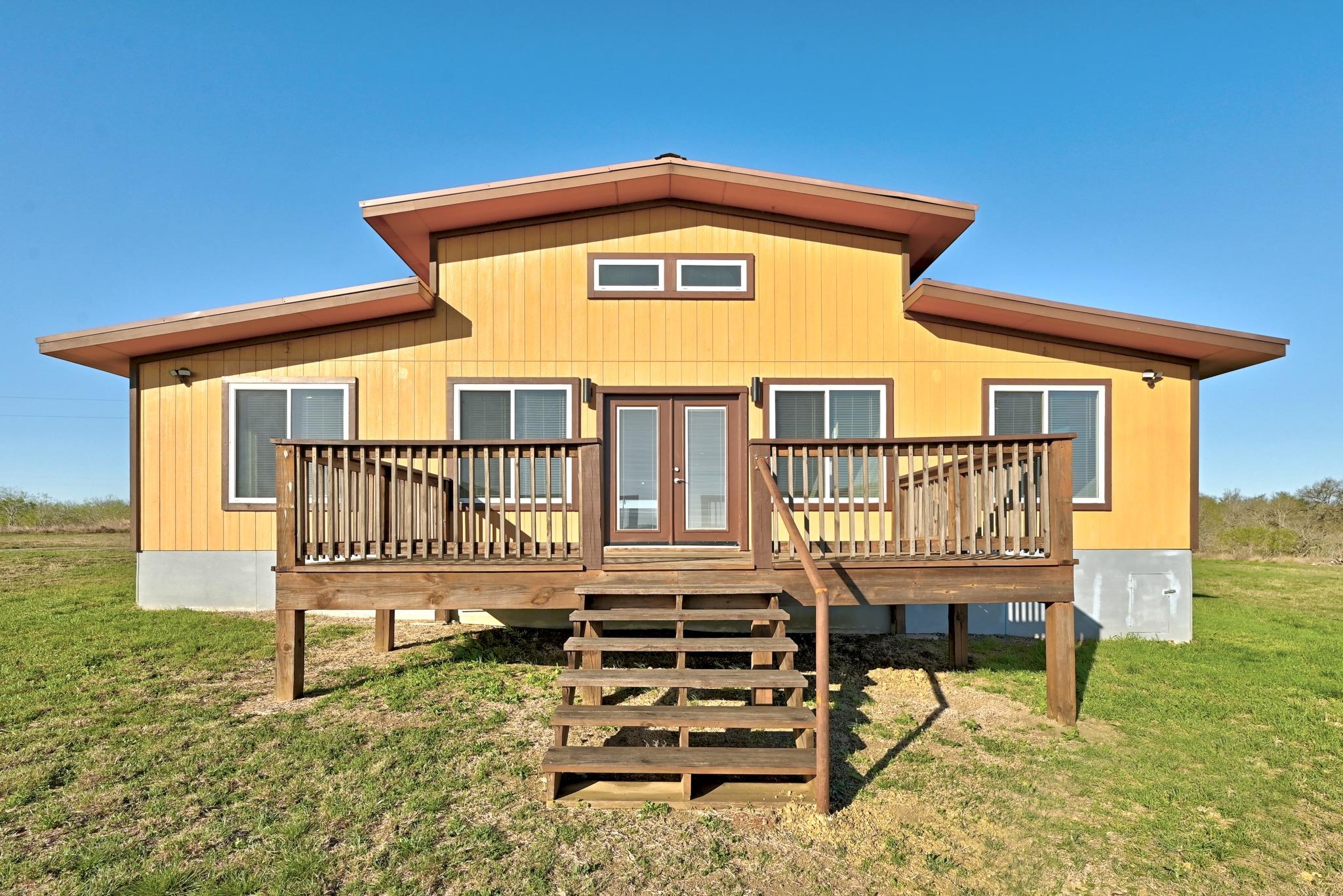120  Loopsy Ln, Dale, TX 78616 — photo 1