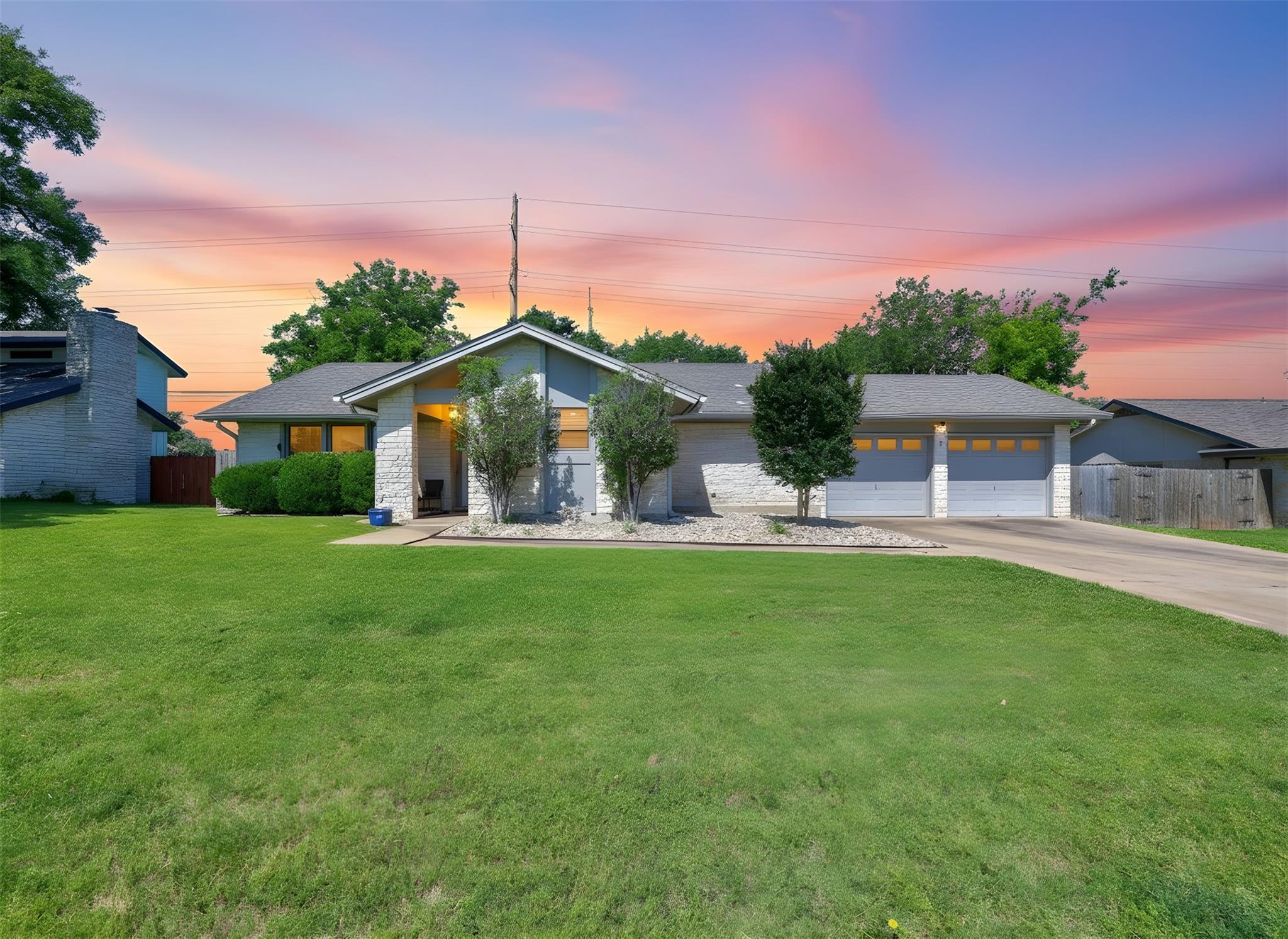 1002  Deep Wood Dr, Round Rock, TX 78681 — photo 1