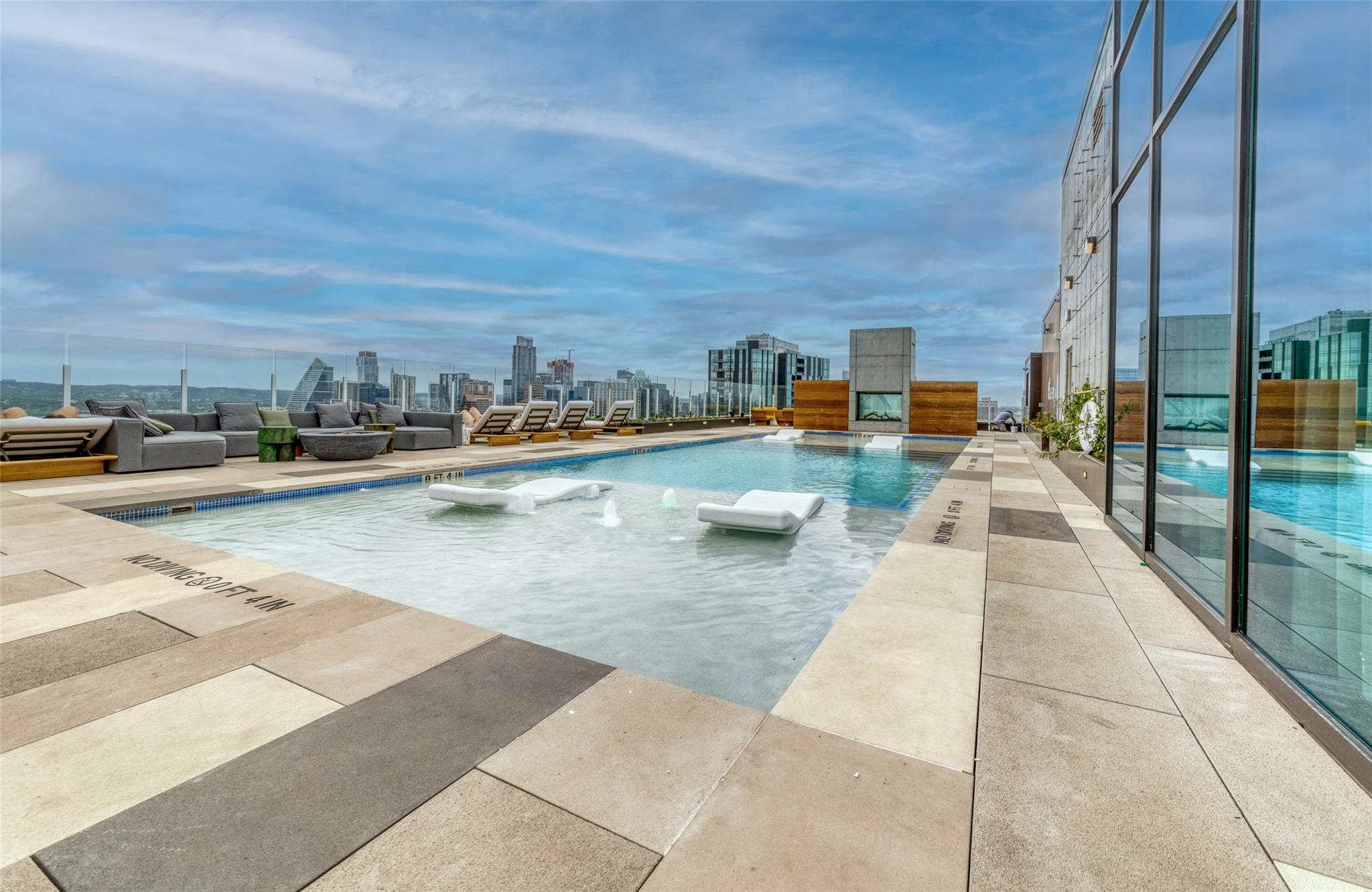 48  East Ave  #2211, Austin, TX 78701 — photo 1