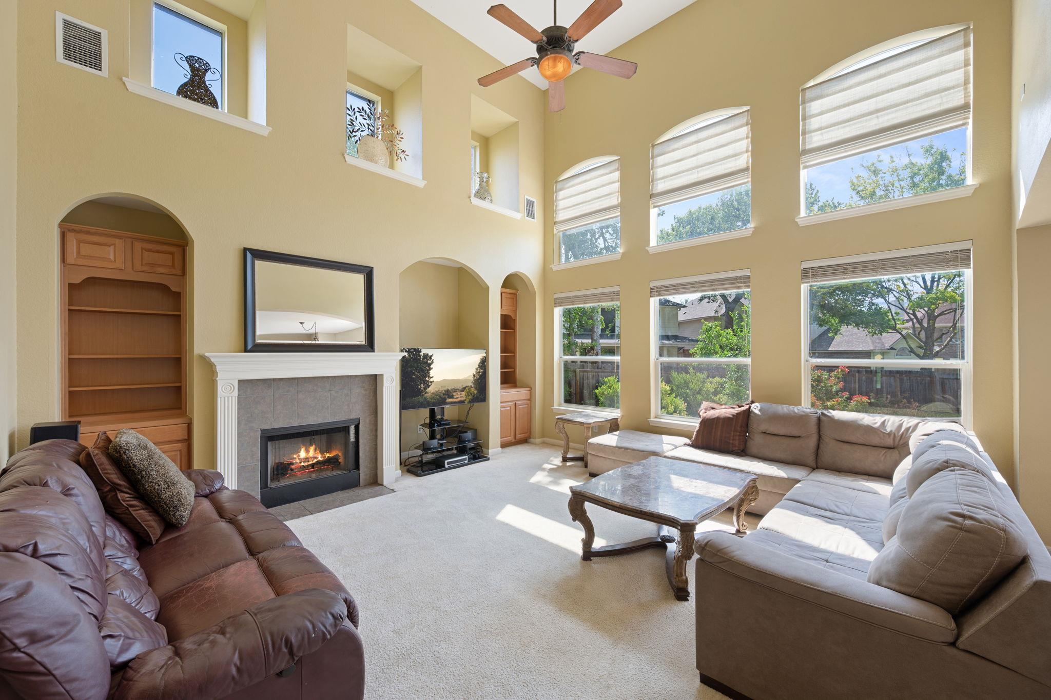 707  House Wren Loop, Pflugerville, TX 78660 — photo 1