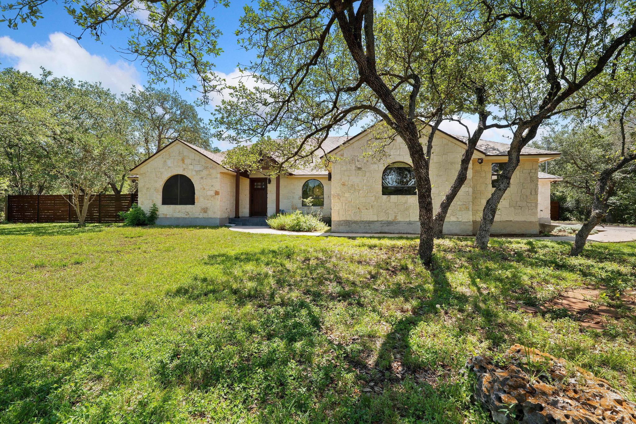 105 N Laurelwood Dr, Austin, TX 78733 — photo 1