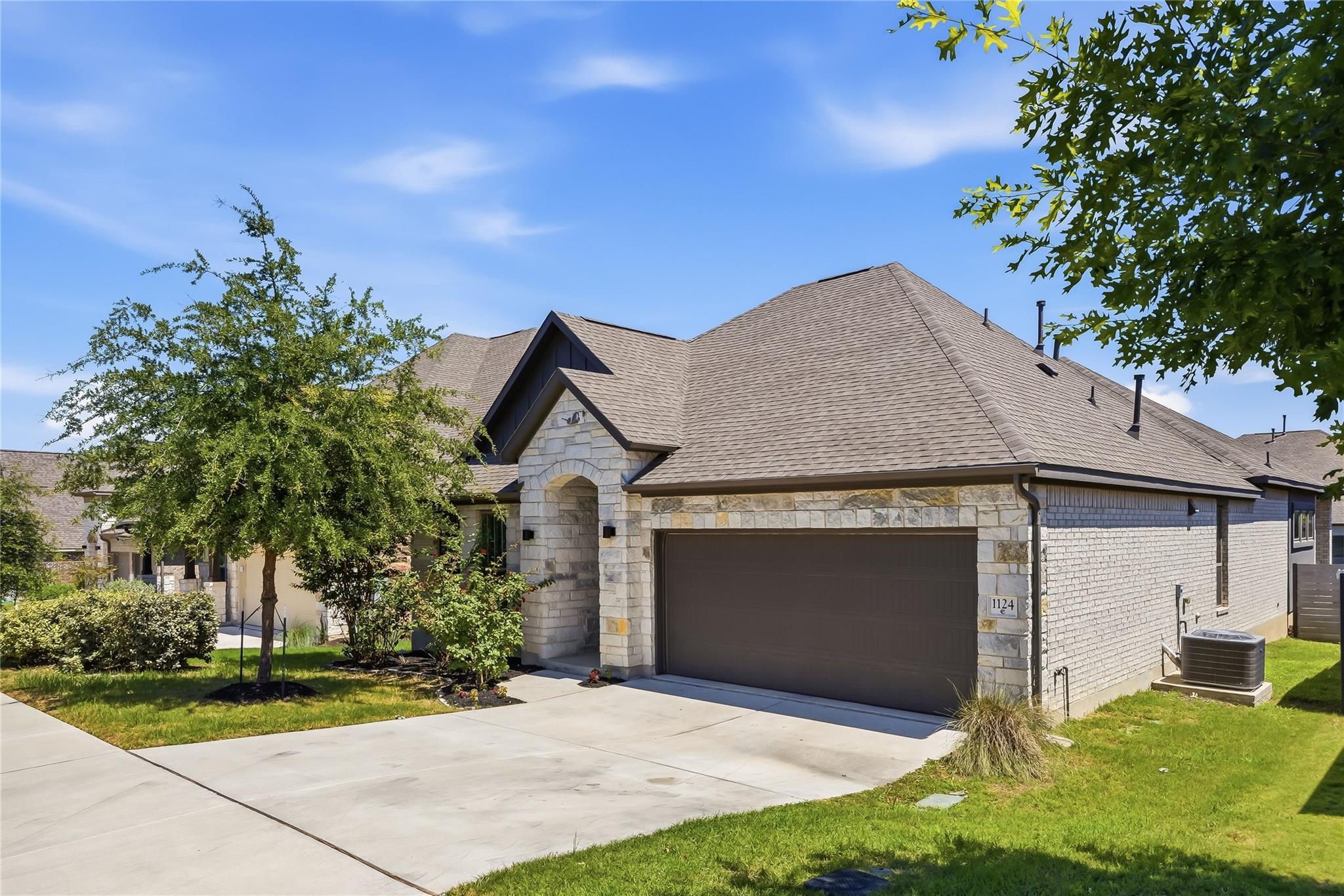 1124  Stetson Hat Trl, Georgetown, TX 78628 — photo 1