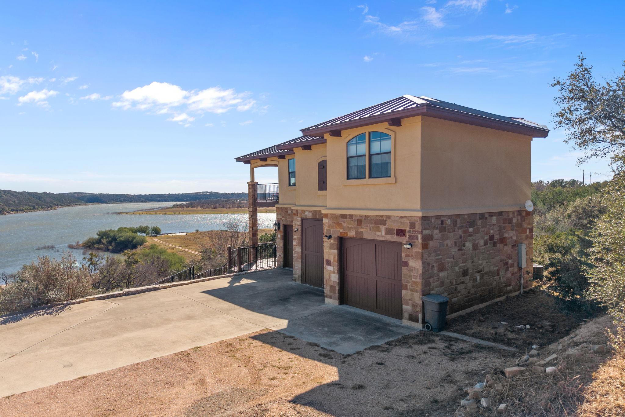 1690 Hickory Creek, Marble Falls, TX 78654 — photo 1