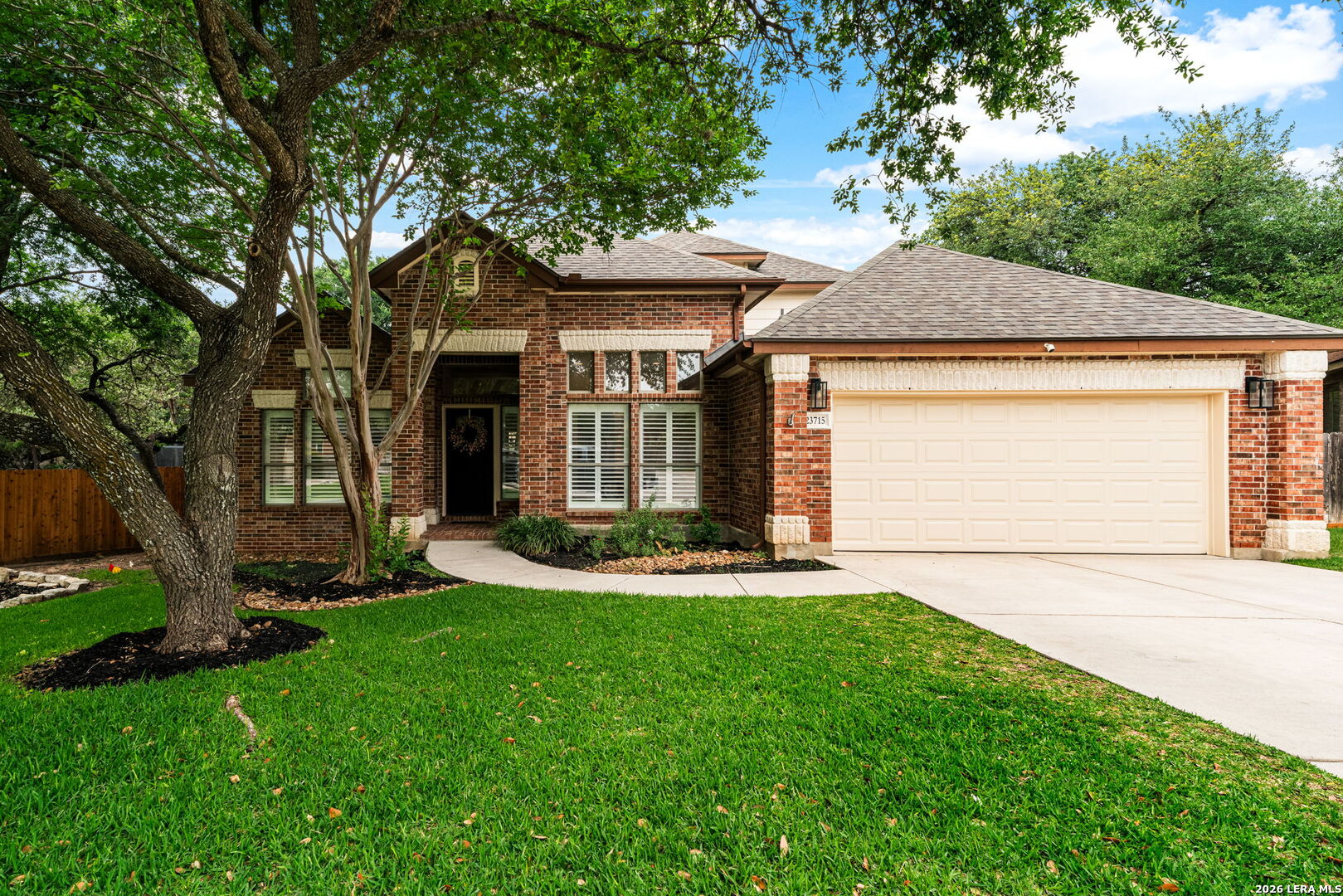 23715 Legend Knoll, ,  78260 — photo 1