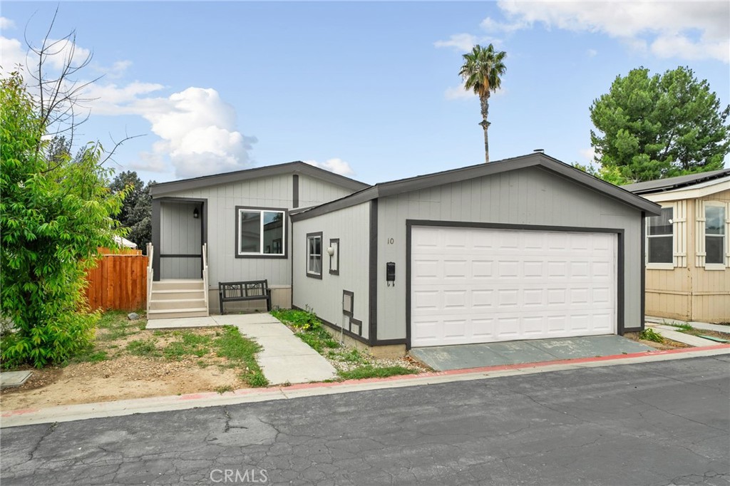 80 E Dawes 10, Perris, CA 92571 — photo 1