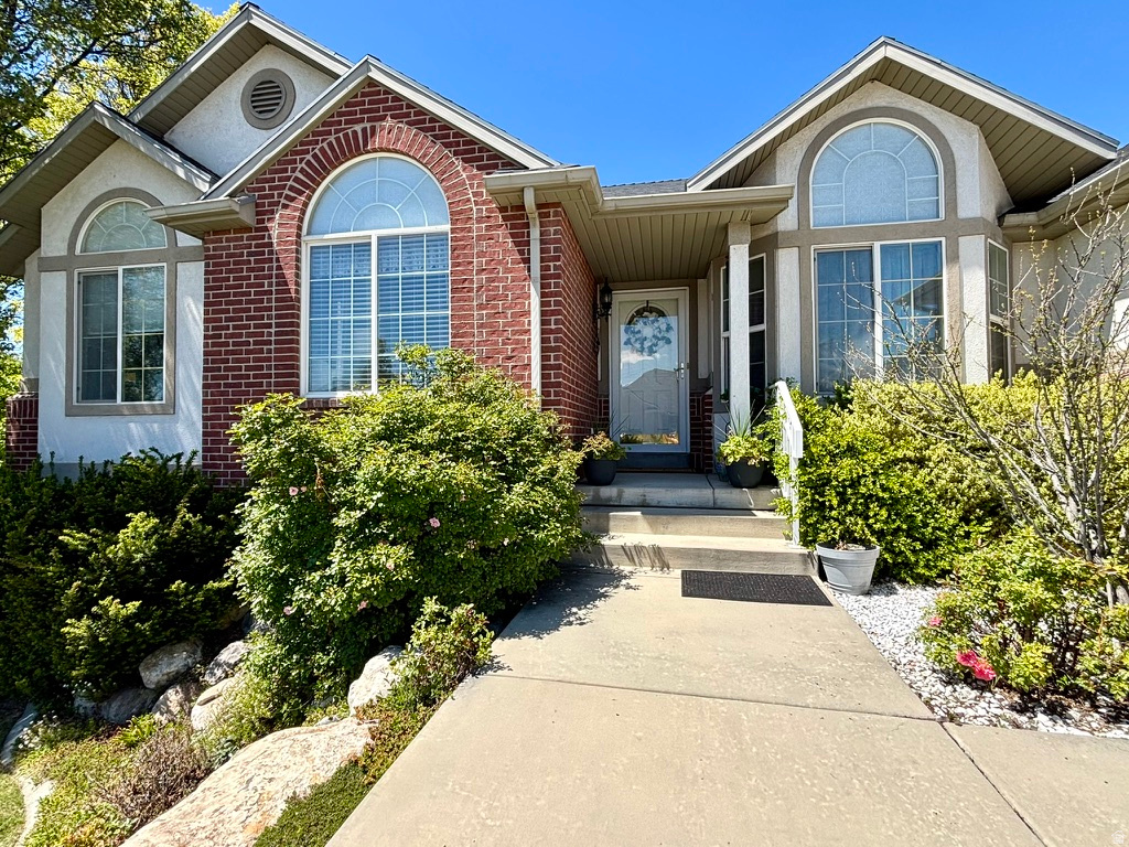6344 S ADIRONDACK WAY, Taylorsville, UT 84129 — photo 1