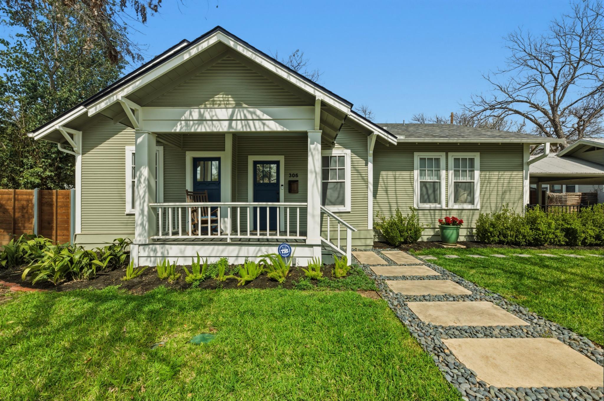 306 44th, Austin, TX 78751 — photo 1