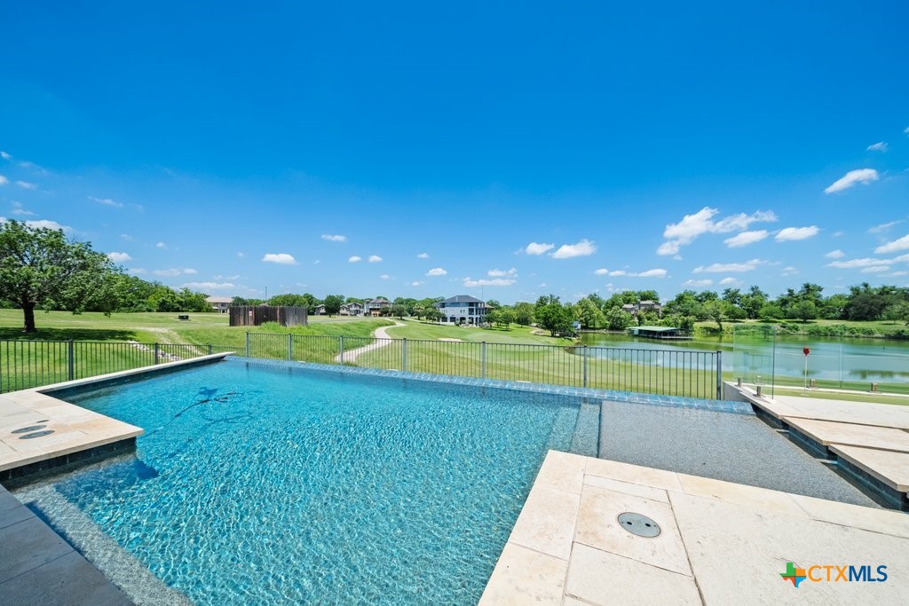 129 Bandit Bay View, New Braunfels, TX 78130 — photo 1