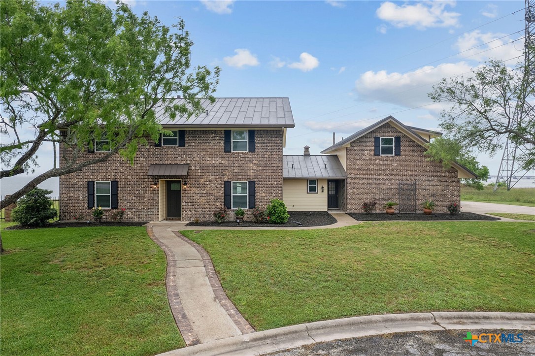 8 Las Brisas Place, Port Lavaca, TX 77979 — photo 1