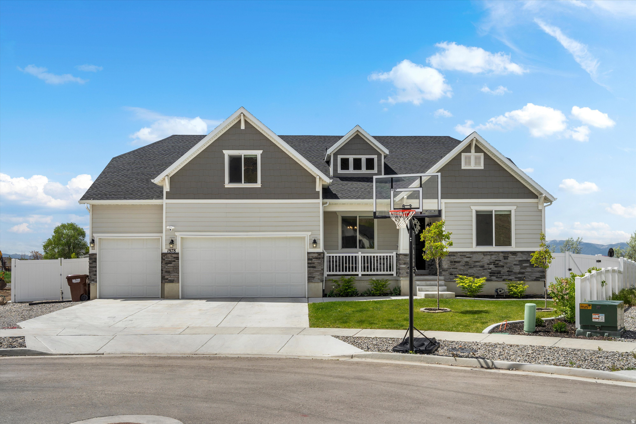 1978 E COLETTE ST #1303, Lake Point, UT 84074 — photo 1